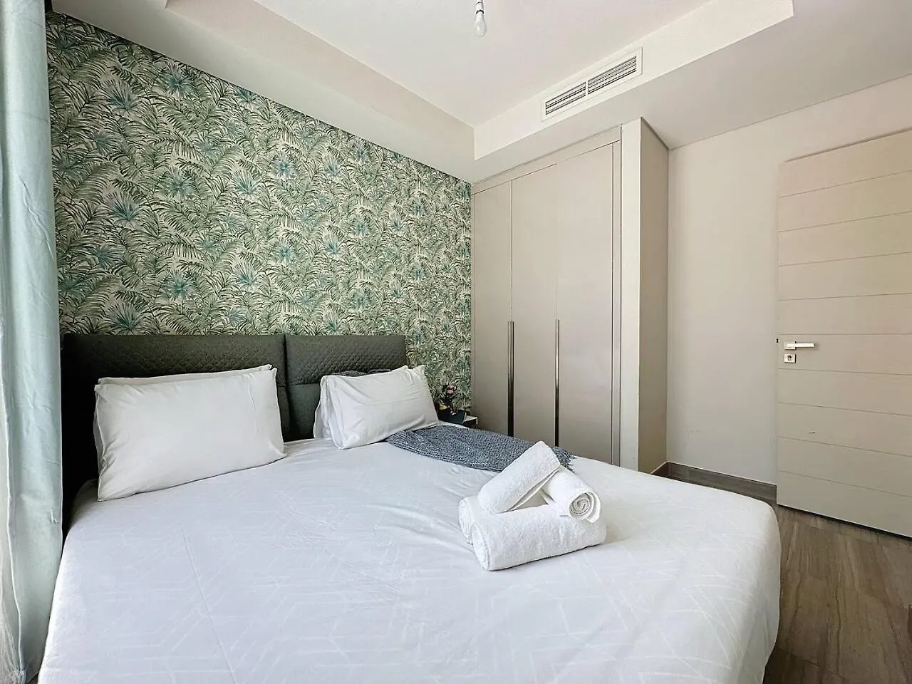Key View - Aquilegia Villa, Damac Hills Dubai